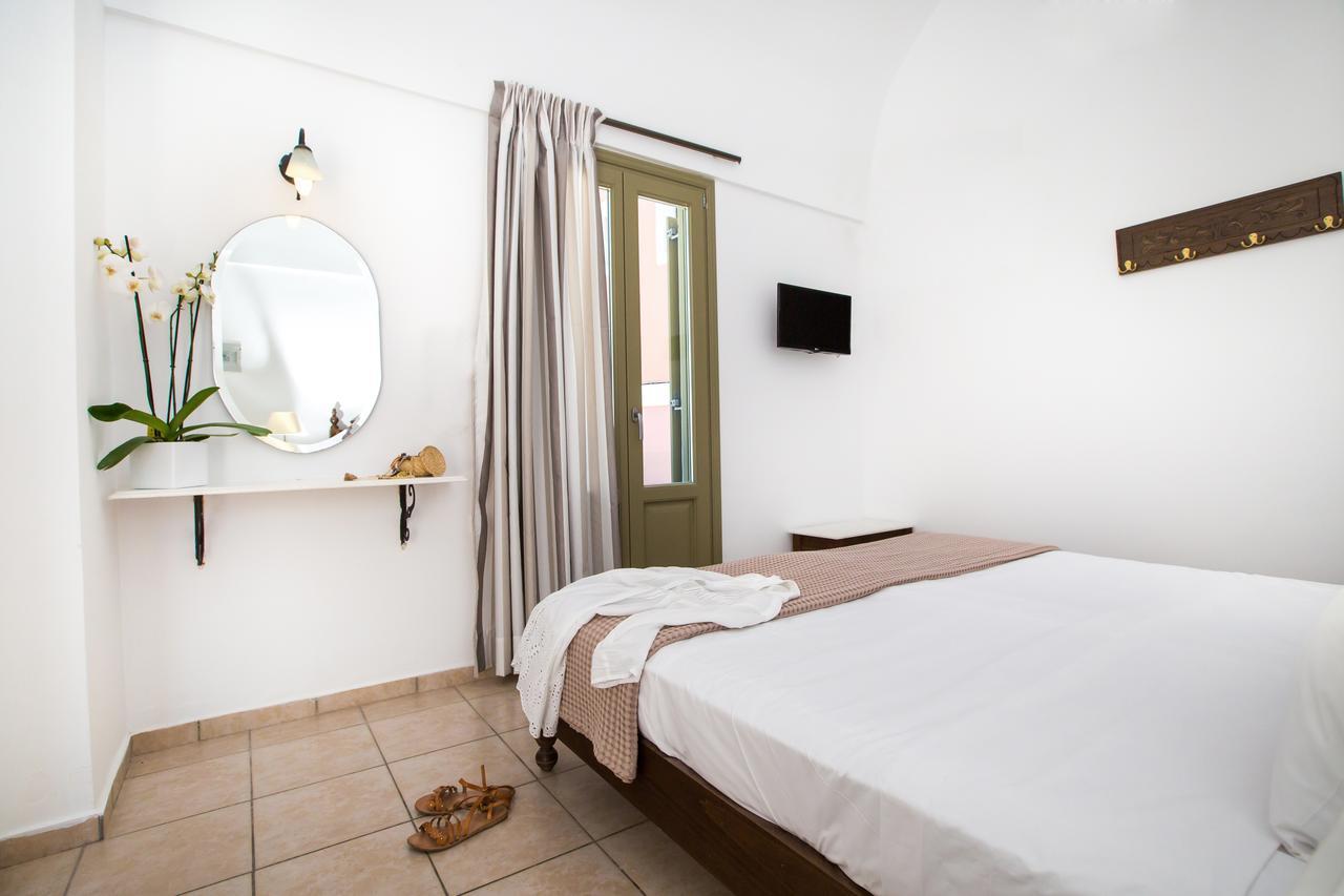 Aldea Hotel Karterados  Buitenkant foto